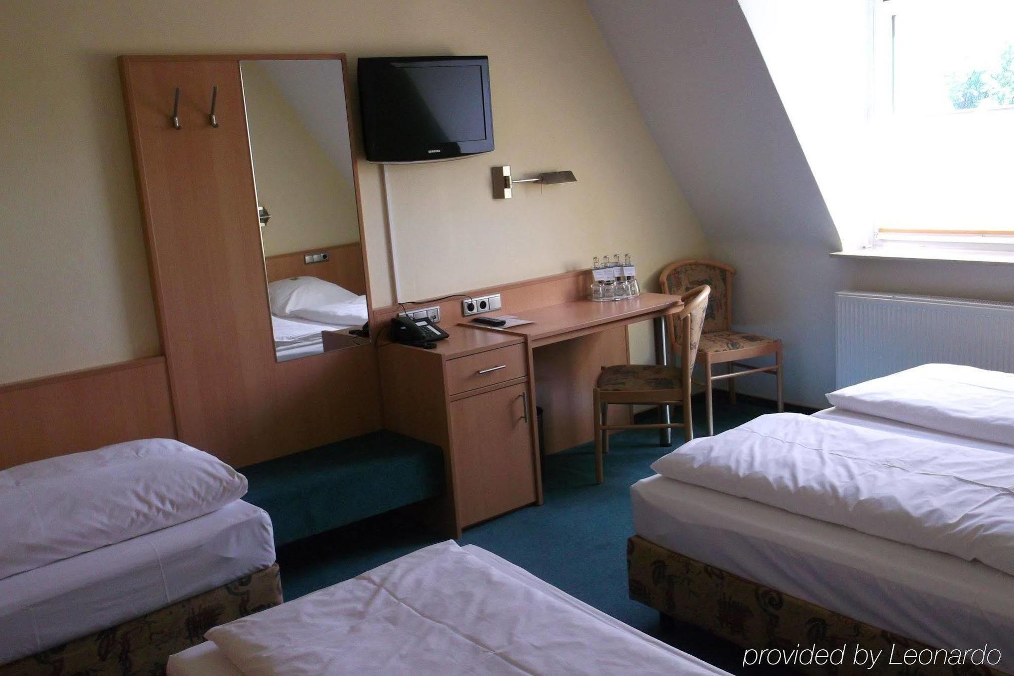 Serways Hotel Reinhardshain Nord Grünberg Zimmer foto